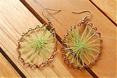 How to make thread earrings step 3
